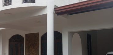 luxury House for sale in Yakkala